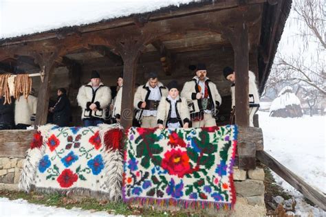 Romanian Winter Festival in Maramures Editorial Image - Image of folk, food: 135238185