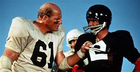 Captain Critic: Reeling Backward: "The Longest Yard" (1974)