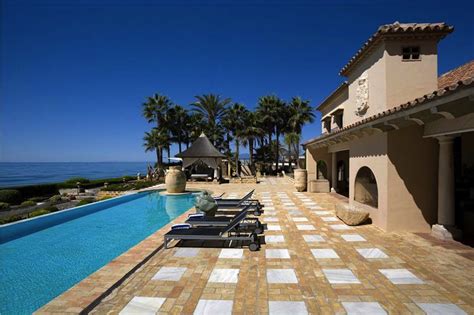 (BAD) Blog About Design: Spanish Beachfront Villa