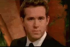 Ryan Reynolds Hello There GIF - RyanReynolds HelloThere Flirt ...