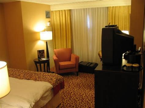 Marriott Philadelphia West king bed room - Picture of Philadelphia Marriott West, West ...