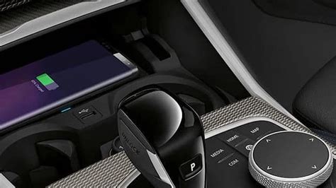 BMW Wireless Charging: Available Models & How to Use | BMW of Houston North