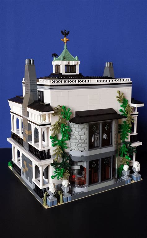 Haunted Mansion Rear View | Haunted mansion, Lego disney, Lego halloween