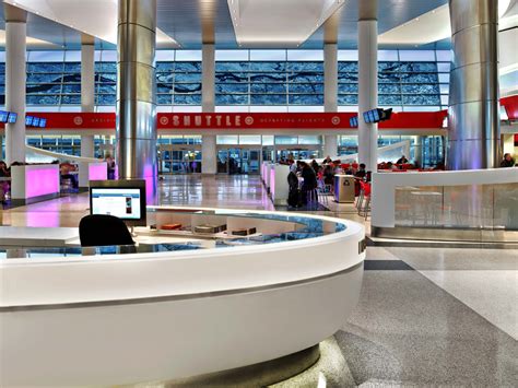 Philadelphia International Airport | Terminal F The Hub – Daroff Design Inc.