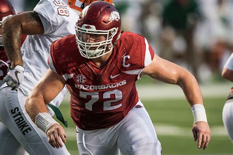 Ragnow Suffers Season-Ending Injury | Arkansas Razorbacks