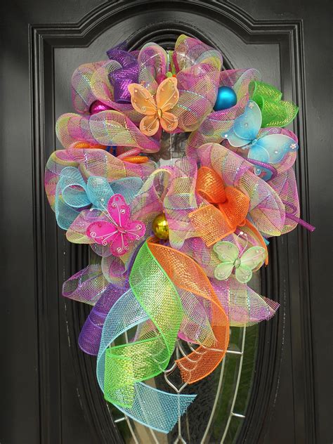 Pin by Rosemarie Neu on Roezee's Wreaths | Spring deco mesh wreaths ...