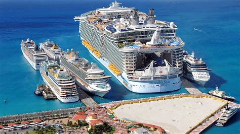 BIGGEST Cruise Ship in the World - Monster - YouTube | Biggest cruise ship, Cruise ship, Luxury ...