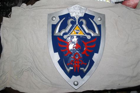 Hylian Shield by ShawnPleil on DeviantArt