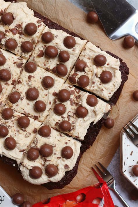 Malteser Traybake Cake! - Jane's Patisserie | Traybake cake, Malteser ...