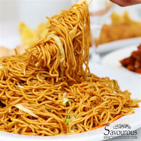 10 minutes easy Lo Mein noodles - Savourous | Recipe | Noodle recipes ...