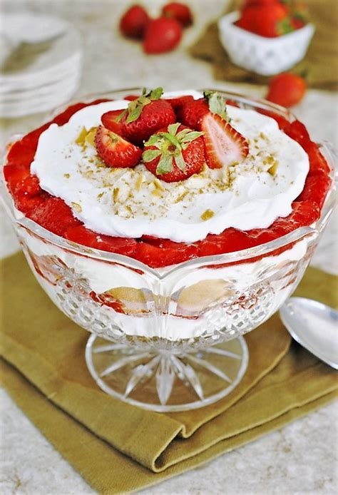 Strawberry Pudding | The Kitchen is My Playground