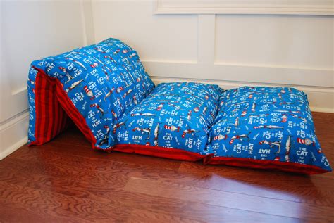 Sew Sweet Cottage: Dr. Seuss Pillow Beds