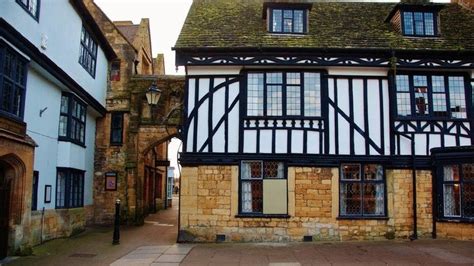 Sherborne historical curiosities found during shop renovation - BBC News