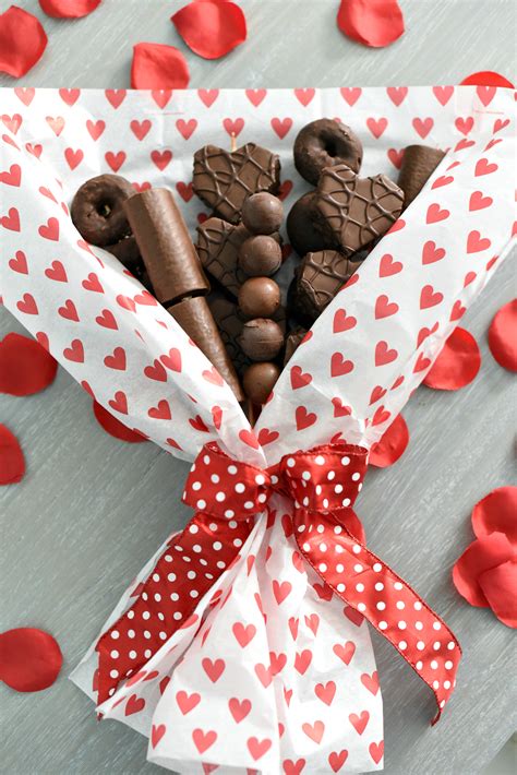 Valentine Chocolate Bouquet – Fun-Squared