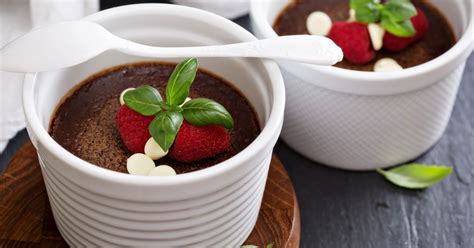 17 Simple Ramekin Desserts - Insanely Good