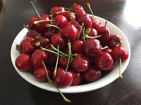 Huon View: Cherries and berries