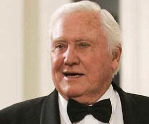 Merv Griffin Biography - Facts, Childhood, Family Life & Achievements