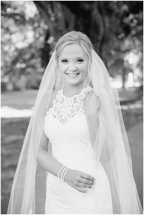 White House Hotel Bridal Session | Biloxi Weddings - kaycestorkweddings.com