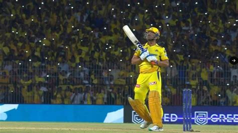 MS Dhoni Six IPL 2023: CSK's Thala Hits Two Consecutive Sixes off Mark ...