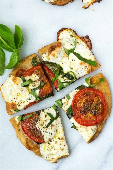 Easy Flatbread Pizza | Recipe | Recipes, Easy flatbread pizza, Easy flatbread