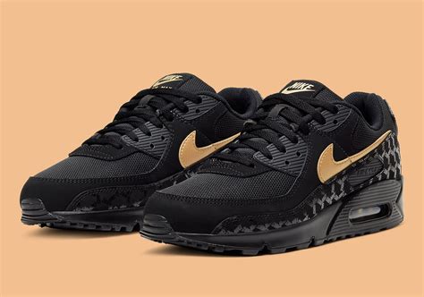 Nike Air Max 90 Black Gold DC4119-001 | SneakerNews.com