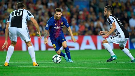Lionel Messi Goal On Gianluigi Buffon