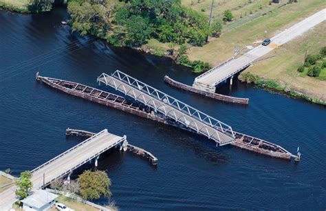 Movable bridge | Definition, Examples, History, & Facts | Britannica