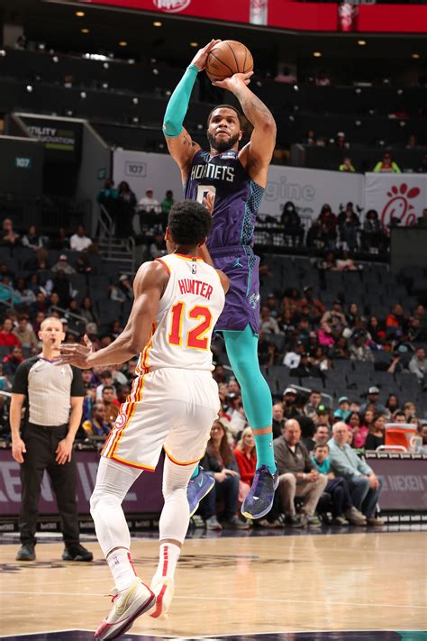 Hornets vs Hawks Gallery - 02/14/24 Photo Gallery | NBA.com