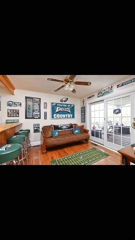 Pin by Leigh Hassano on philadelphia eagles man cave ideas | Man cave ...