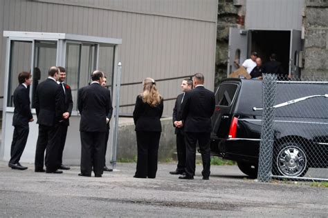 James Gandolfini funeral - Mirror Online