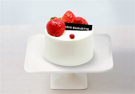 Fresh Strawberry Yogurt Cake - Paris Baguette Singapore