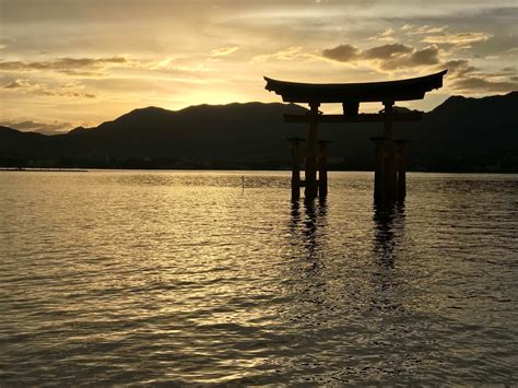 Itsukushima Shrine : japanpics