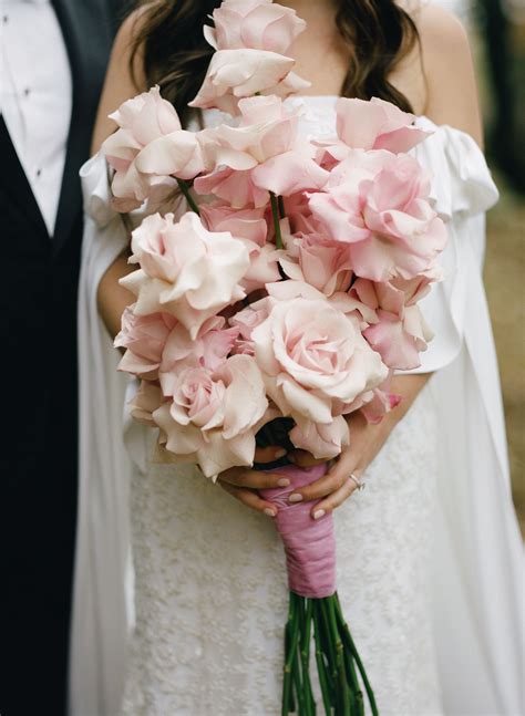 20 Pretty Pink Wedding Bouquets for Every Style Bride