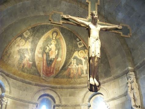 artifacts.: Medieval art from The Cloisters of The Metropolitan Museum of Art, New York