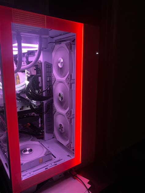 Why is my RGB case red : r/PcBuild