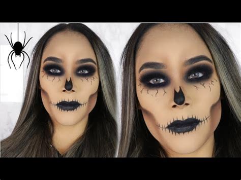 Arriba 96+ imagen maquillaje para ropa negra halloween - Abzlocal.mx