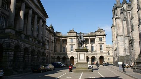 Parliament Square | EdinburghGuide.com