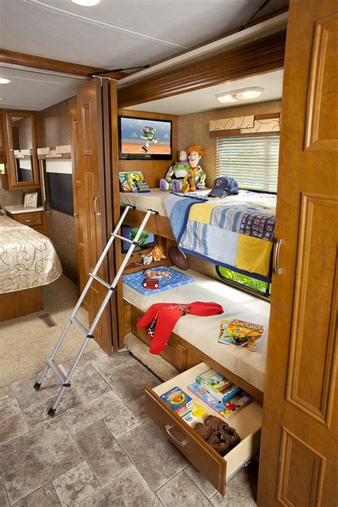 Shorter Diesel Motorhomes with Bunk Beds (Bunkhouse Diesel Pusher RV) – Motorhome Reviews in ...