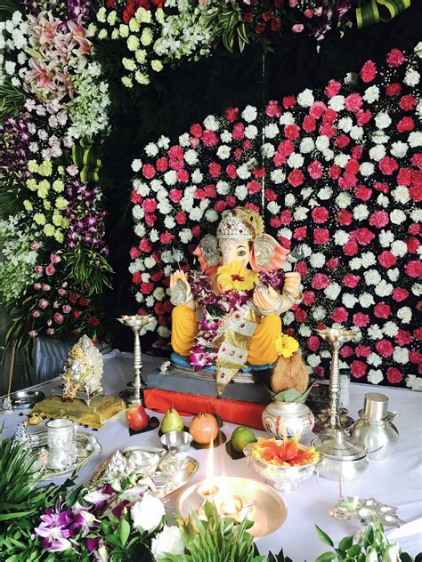 The Best Ganpati Decoration Ideas With Flowers 2022 - Decor