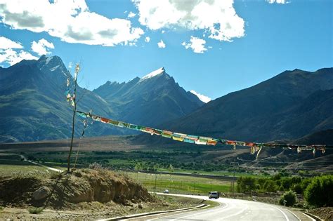 Tibet-Nepal Highway through the North Himalayas Summer | Flickr