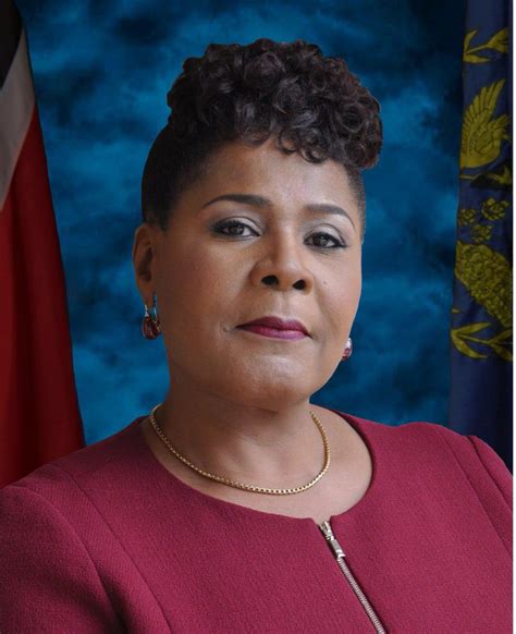 Paula Mae Weekes Sworn In As Trinidad And Tobago's 1st Woman President ...