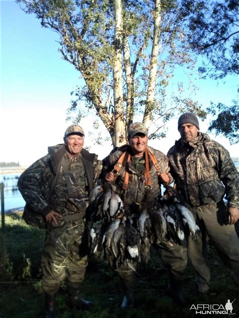 Duck Hunting Argentina | AfricaHunting.com