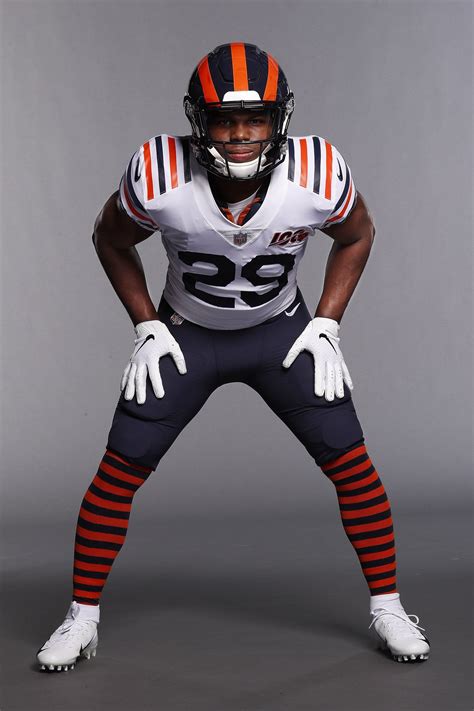 BEARS UNVEIL NEW CLASSIC JERSEY AND IT S AWESOME WGN TV | Nfl outfits ...