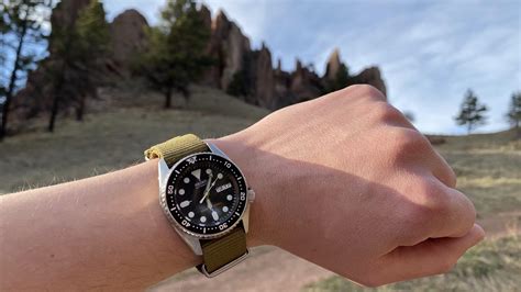 My seiko SKX013 on a hodinkee nato strap : r/Seiko