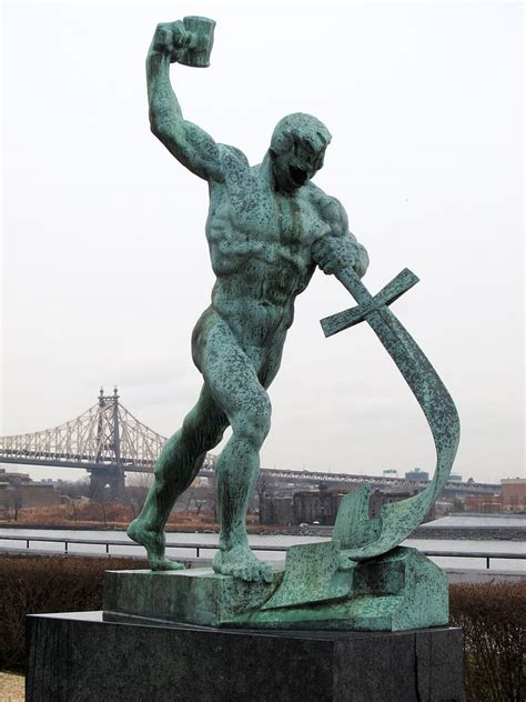 LA ESPINA ROJA: "CONVIRTAMOS LAS ESPADAS EN ARADOS", ESCULTURA DEL SOVIÉTICO YEVGUENI VUCHETICH ...