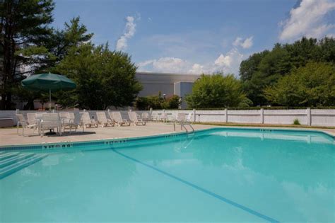 Holiday Inn Salem Hotel (Salem (NH)) - Deals, Photos & Reviews