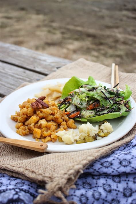 Macrofood Everyday: HIjiki Salad with Tofu Dressing