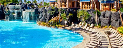 The Two Coolest Pools in Hawaii Are... | Hawaii Aloha Travel