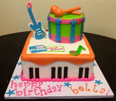 Pin by Paris Webster on Eiffel Cakes by Paris | Music birthday cakes, Music themed cakes ...