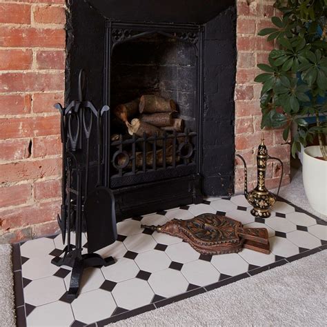 York pattern with a simple border | Fireplace tile, Fireplace hearth ...